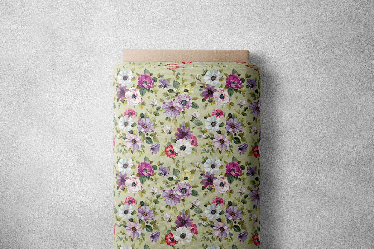 Silver Sand Daisy Floral Print