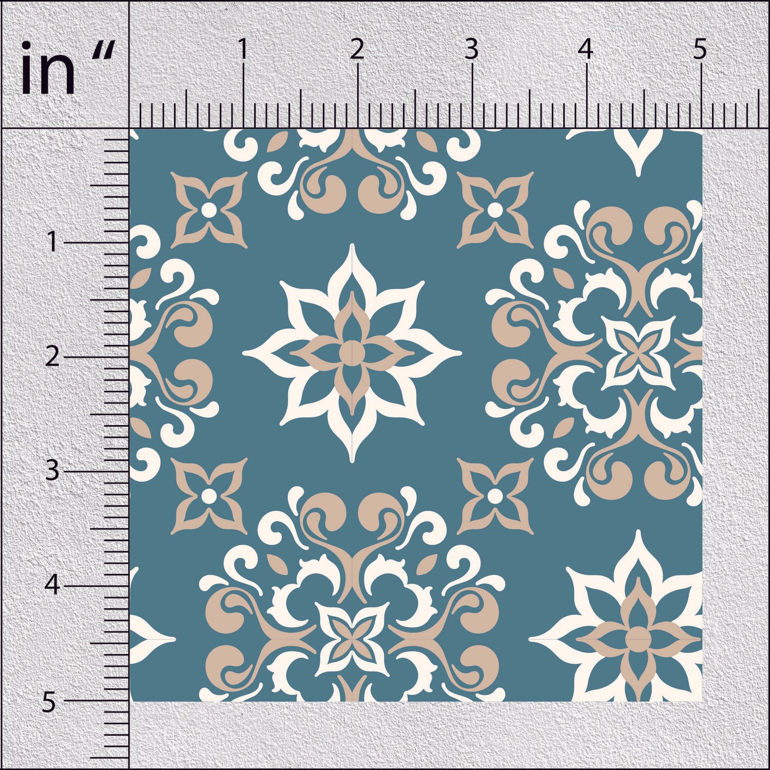 Foggy Grey Damask Pattern Geometric Print